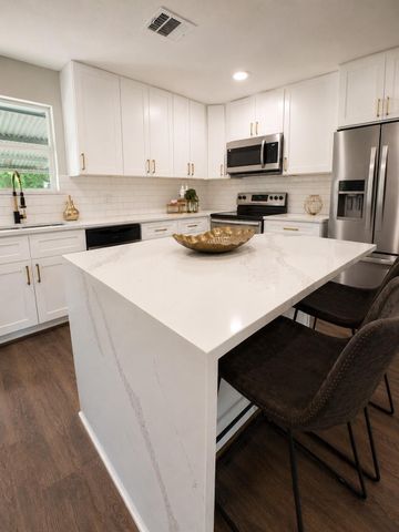 4935 Enyart Street, Houston, TX 77021