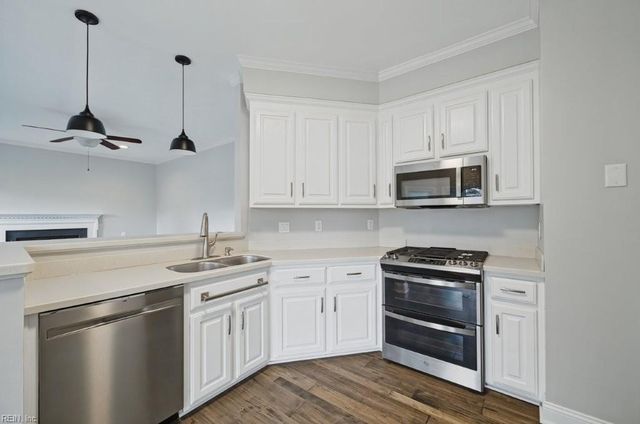 204 Meghan Kay CV, Newport News, VA 23606