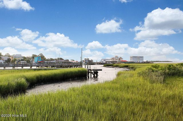 6098 Turtlewood Drive, Southport, NC 28461