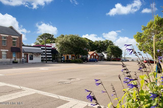 6098 Turtlewood Drive, Southport, NC 28461