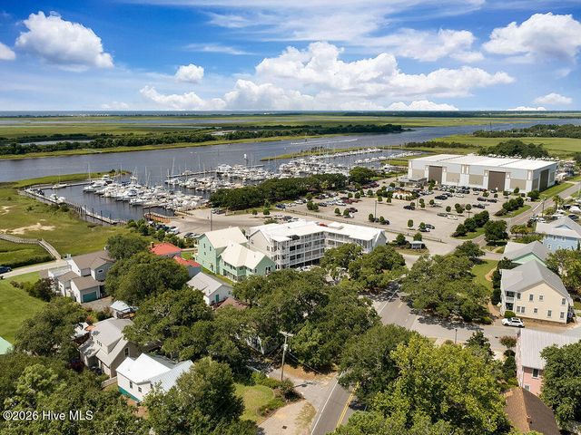 6098 Turtlewood Drive, Southport, NC 28461