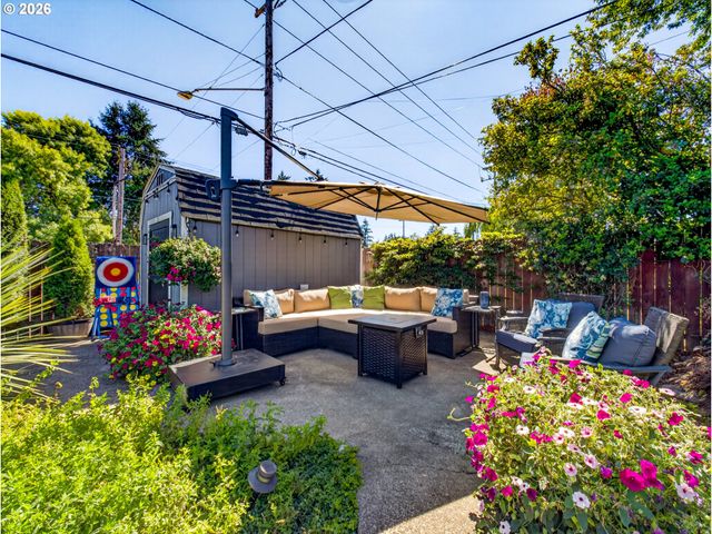 1515 Ne 129TH Pl, Portland, OR 97230