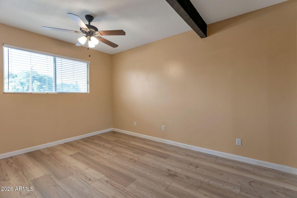 Image 10 of property listing at 6540 N 7TH Avenue 42, Phoenix, AZ 85013