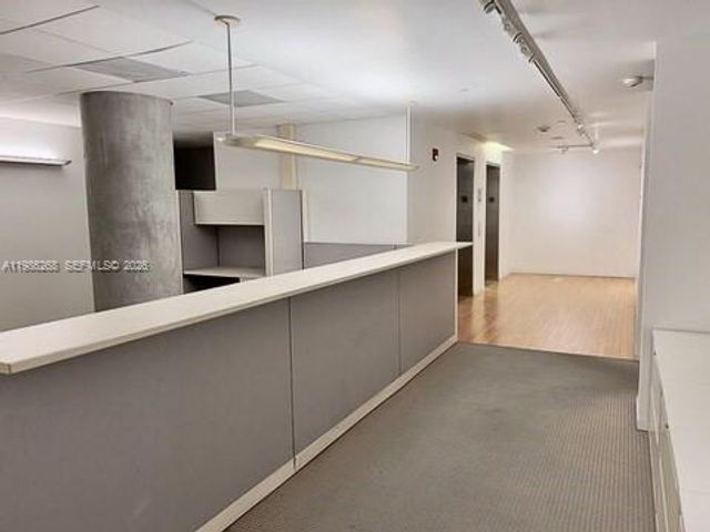 2100 Ponce De Leon Blvd Mezzanine, Coral Gables, FL 33134