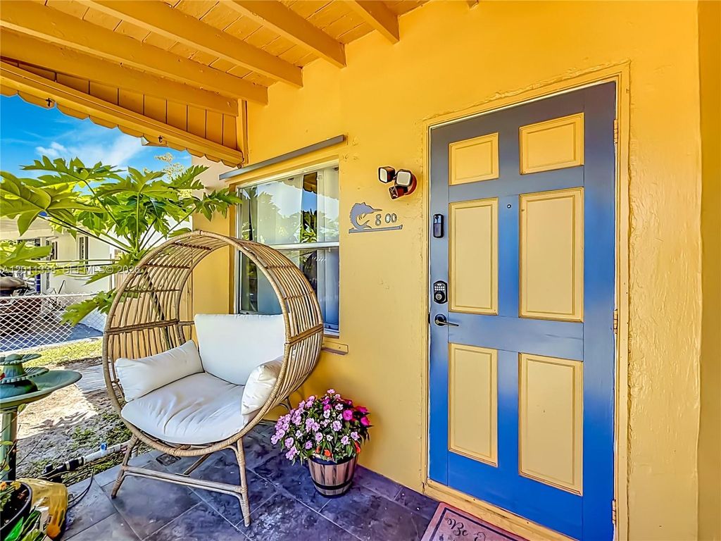 800 NW 17th Terrace, Pompano Beach, FL 33069