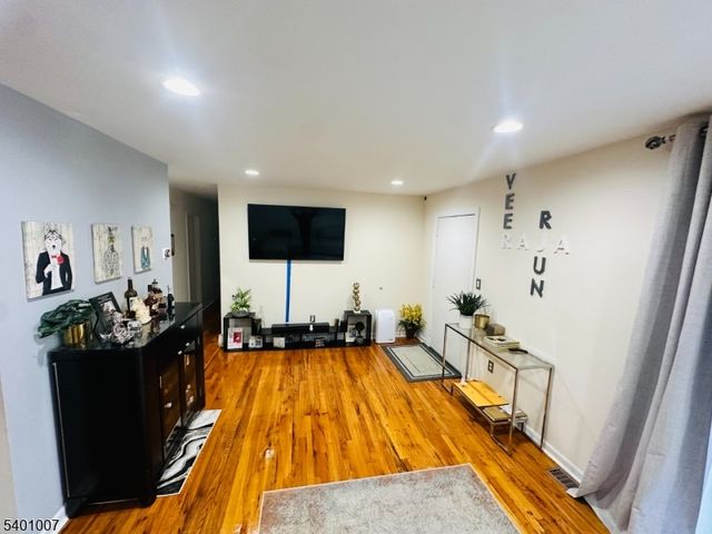 2350 State Route 10 31, Parsippany-troy Hills Twp., NJ 07950