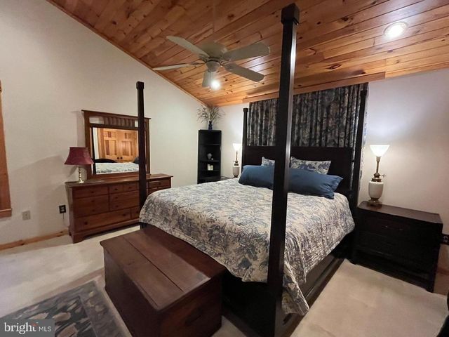 459 WINDY PINES RD, Front Royal, VA 22630