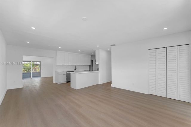 11711 SW 181st Ter, Miami, FL 33177