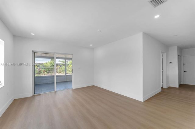 11711 SW 181st Ter, Miami, FL 33177