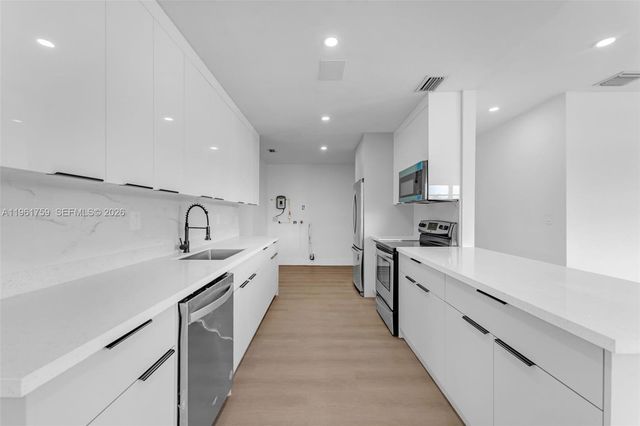 11711 SW 181st Ter, Miami, FL 33177