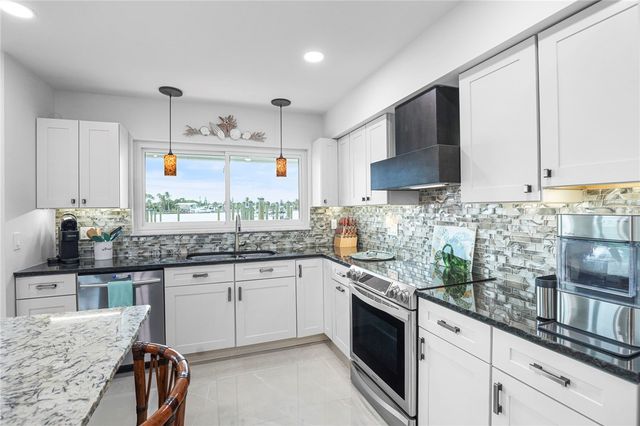 1564 Thumb Point Drive, Fort Pierce, FL 34949