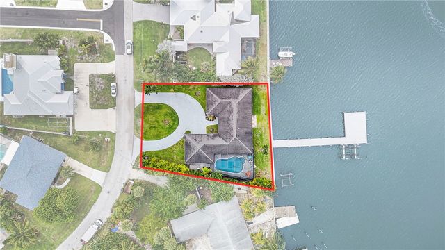 1564 Thumb Point Drive, Fort Pierce, FL 34949