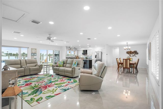 1564 Thumb Point Drive, Fort Pierce, FL 34949