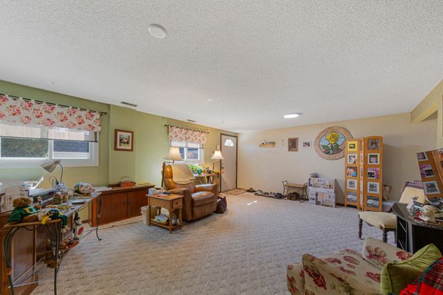 3955 Dawn Way, Inver Grove Heights, MN 55076