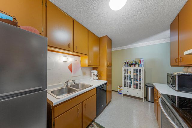 3955 Dawn Way, Inver Grove Heights, MN 55076