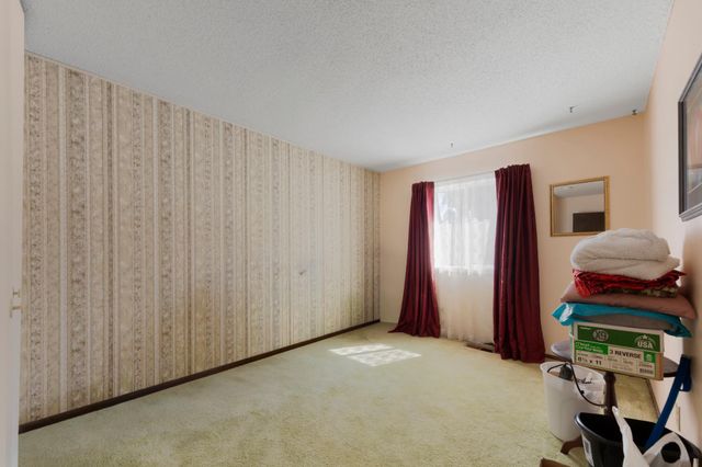 3955 Dawn Way, Inver Grove Heights, MN 55076