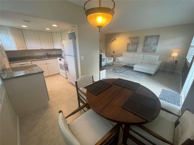 145 Newport J 145, Deerfield Beach, FL 33442