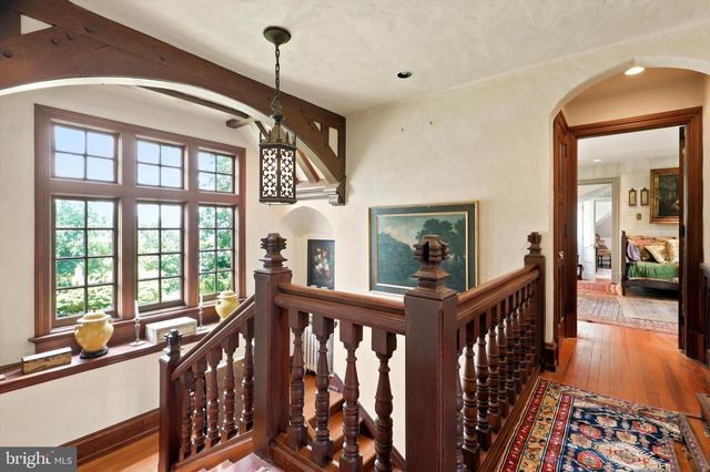 422 DONALYN LN, Berwyn, PA 19312