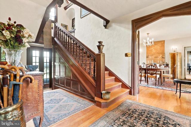 422 DONALYN LN, Berwyn, PA 19312