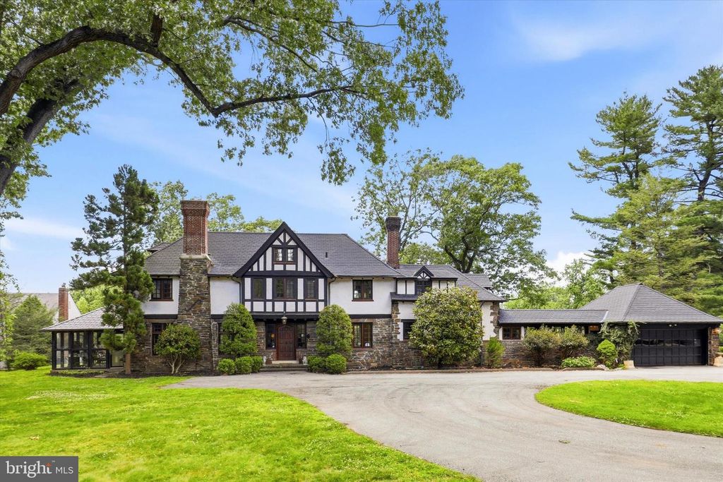 422 DONALYN LN, Berwyn, PA 19312