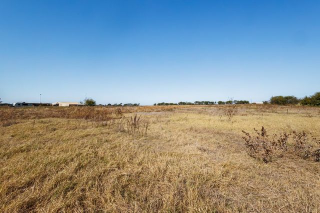 5814 Woodard Avenue, Cleburne, TX 76033