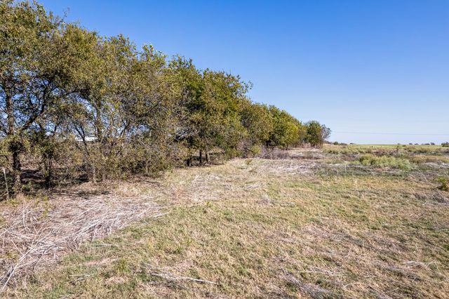 5814 Woodard Avenue, Cleburne, TX 76033