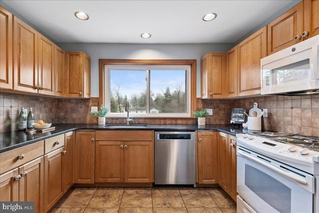 119 POE RD, Princeton, NJ 08540