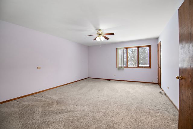 13335 Silver Fox Drive, Lemont, IL 60439