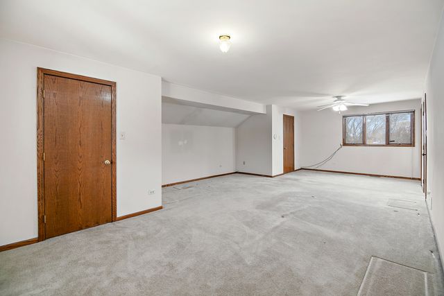 13335 Silver Fox Drive, Lemont, IL 60439