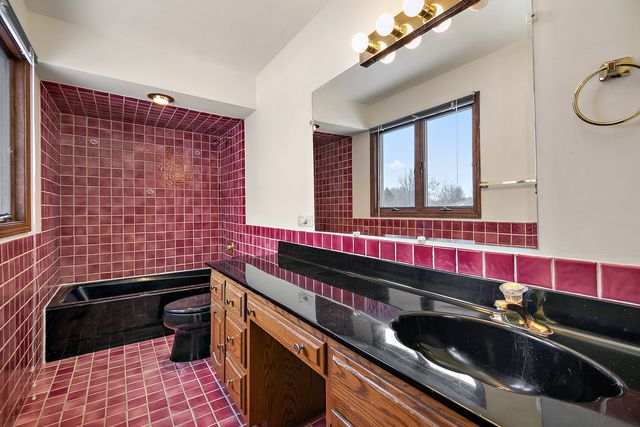 13335 Silver Fox Drive, Lemont, IL 60439