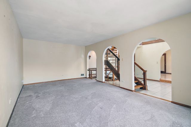 13335 Silver Fox Drive, Lemont, IL 60439