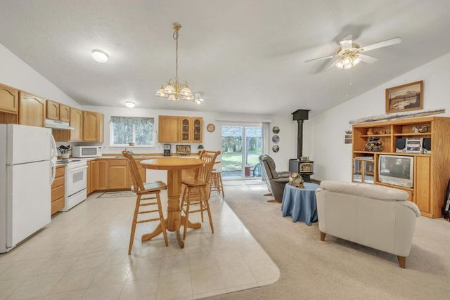 52494 Deerfield Drive, La Pine, OR 97739