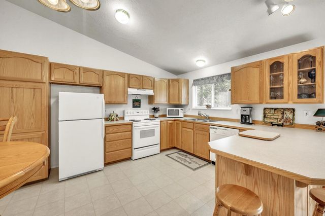 52494 Deerfield Drive, La Pine, OR 97739