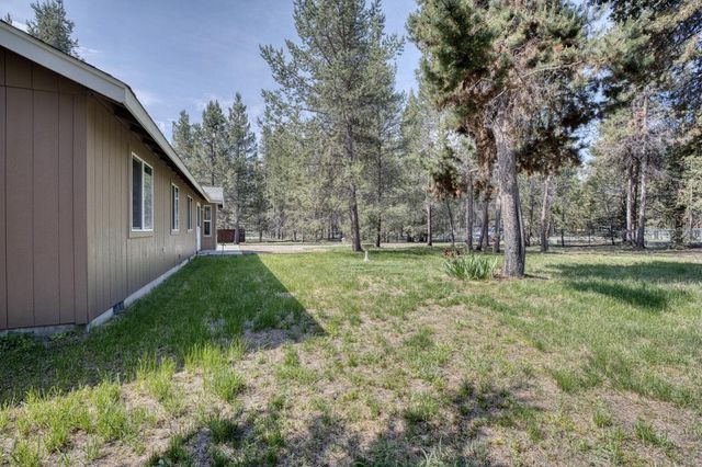 52494 Deerfield Drive, La Pine, OR 97739