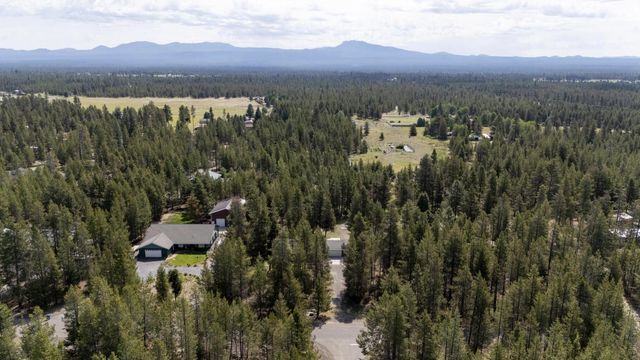 52494 Deerfield Drive, La Pine, OR 97739
