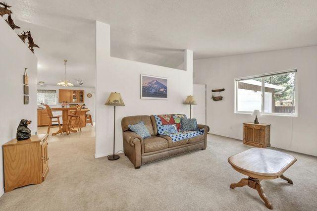 52494 Deerfield Drive, La Pine, OR 97739