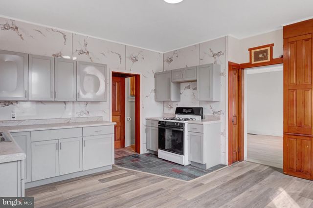 1059 MARKET ST, Sunbury, PA 17801