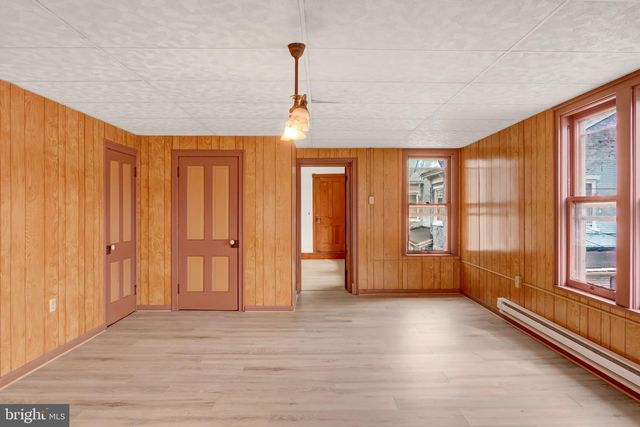 1059 MARKET ST, Sunbury, PA 17801