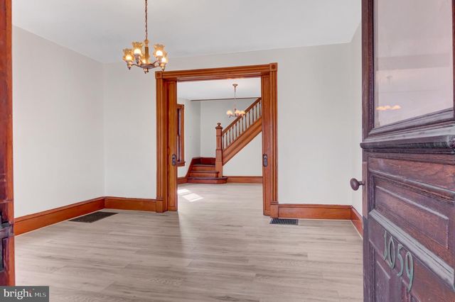 1059 MARKET ST, Sunbury, PA 17801