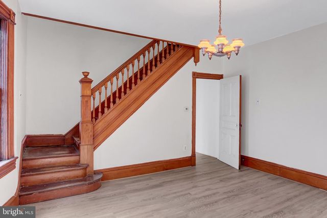 1059 MARKET ST, Sunbury, PA 17801