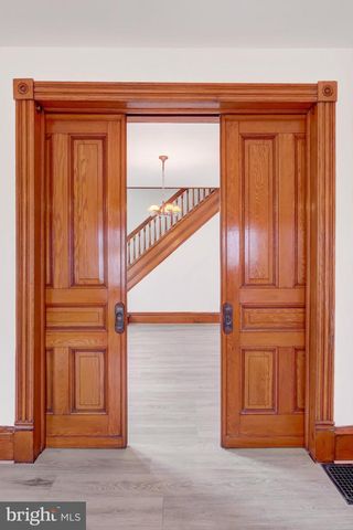 1059 MARKET ST, Sunbury, PA 17801