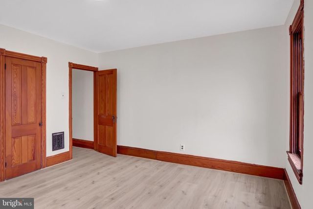 1059 MARKET ST, Sunbury, PA 17801