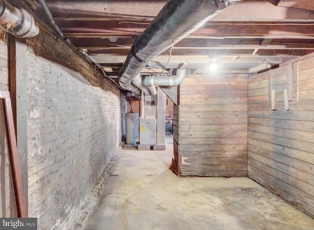 1059 MARKET ST, Sunbury, PA 17801