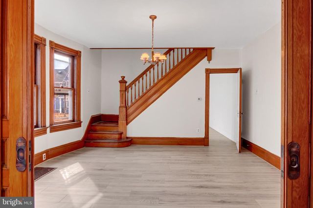 1059 MARKET ST, Sunbury, PA 17801