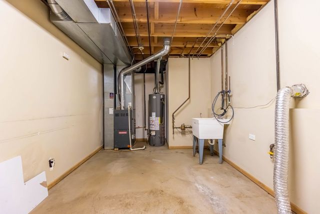 3314 Willow Lane, Markham, IL 60428