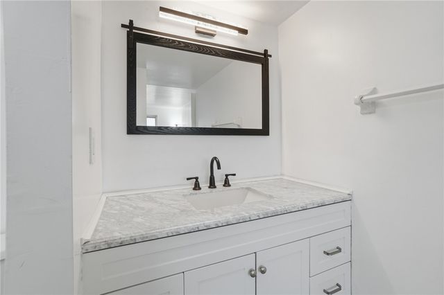 5655 E Coach Drive H, Dayton, OH 45440