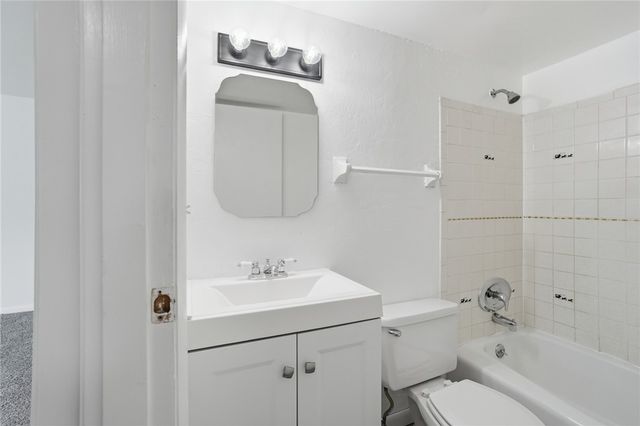 5655 E Coach Drive H, Dayton, OH 45440