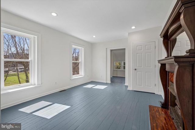 636 N 40TH ST, Philadelphia, PA 19104