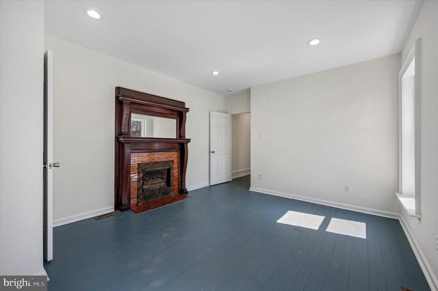636 N 40TH ST, Philadelphia, PA 19104