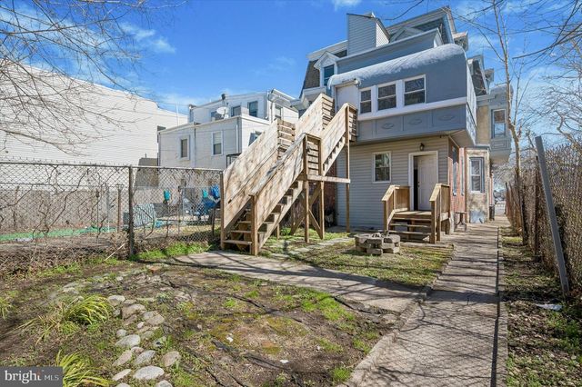 636 N 40TH ST, Philadelphia, PA 19104